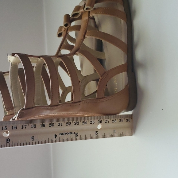 CHILDREN'S Place sandals size 9 - Picture 6 of 6